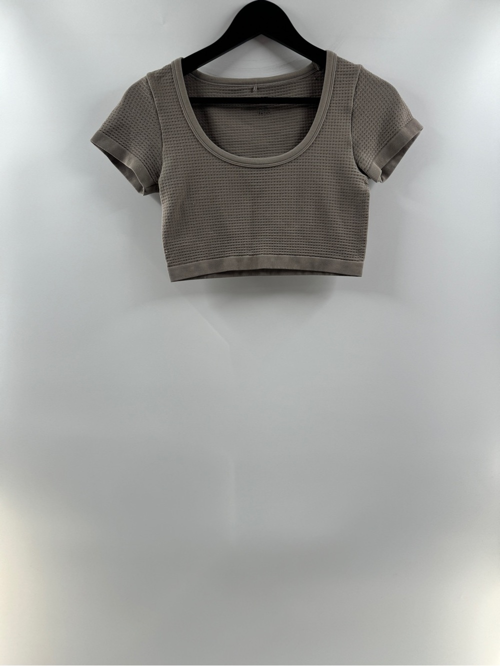 Garage Seamless Waffle Knit Scoop Neck Crop Top Women's Small Taupe Gray